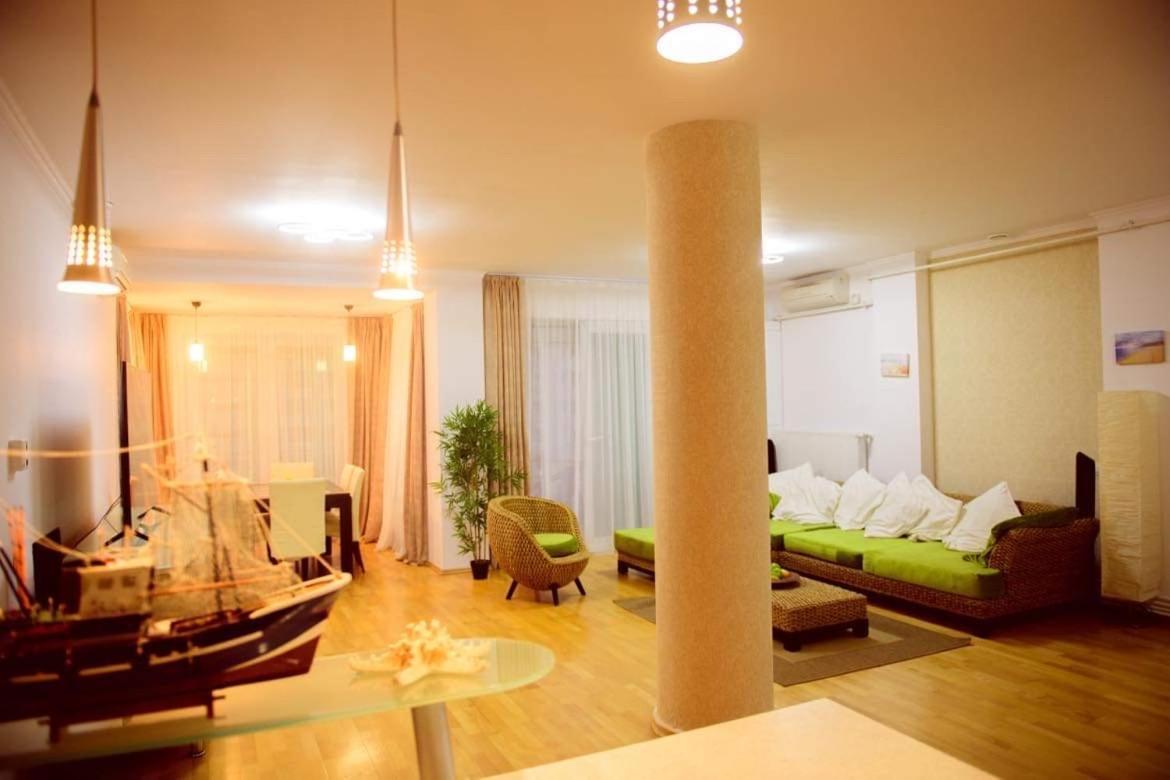 Sadara Sea Breeze Lägenhet Năvodari Exteriör bild